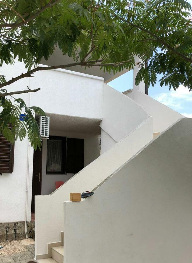 Apartman Zidak Vir Buitenkant foto